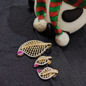 Premium diamond replica pendant set